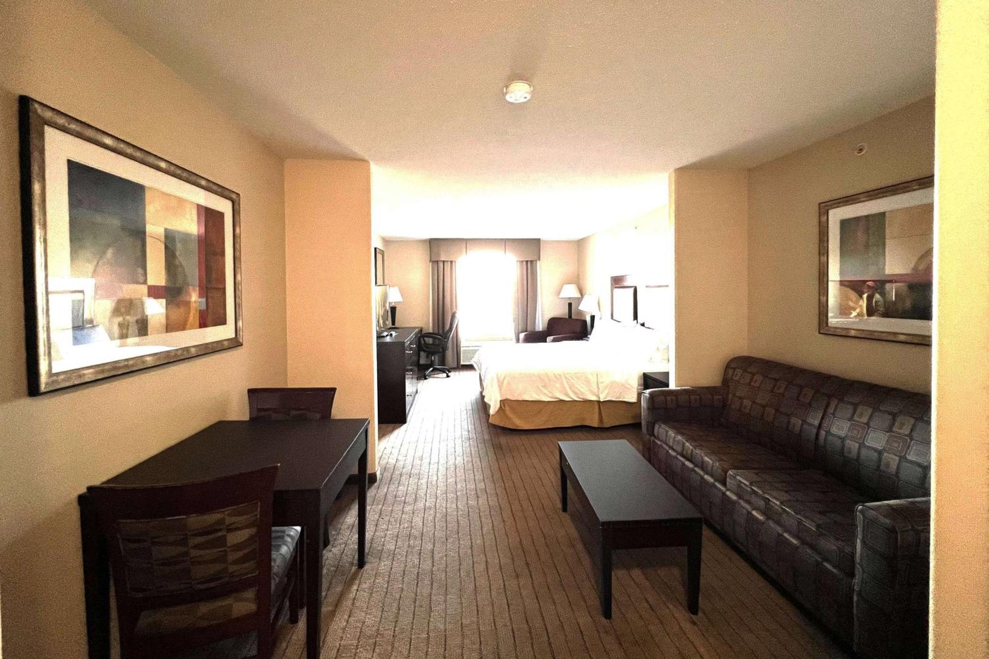 Ramada By Wyndham Prince Albert Exterior foto