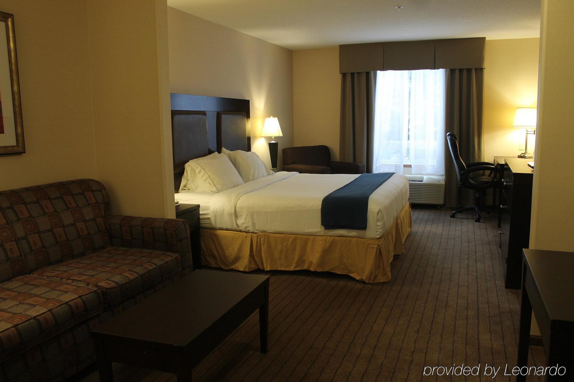 Ramada By Wyndham Prince Albert Exterior foto