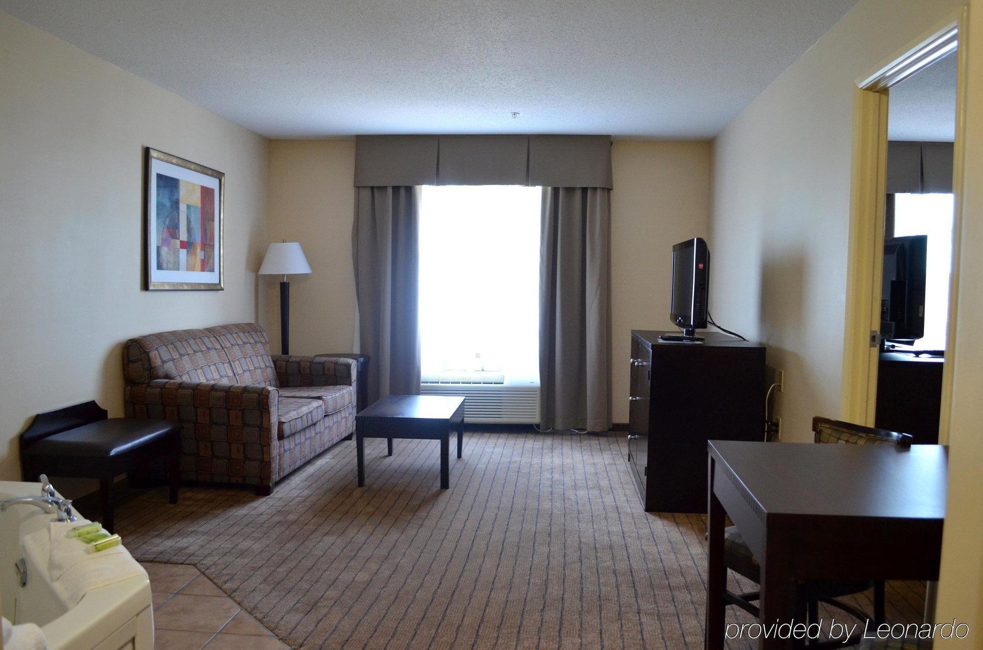 Ramada By Wyndham Prince Albert Exterior foto